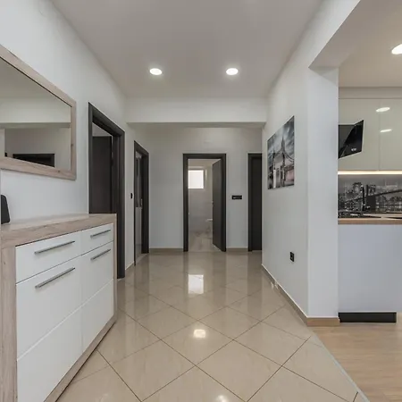 Privatunterkunft Marina Zadar