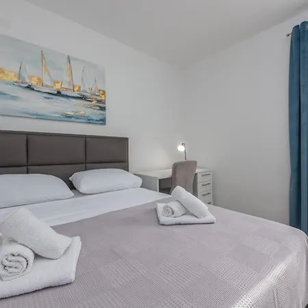 Проживание в семье Marina