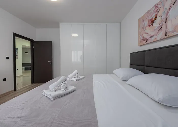 בית אירוח Marina *